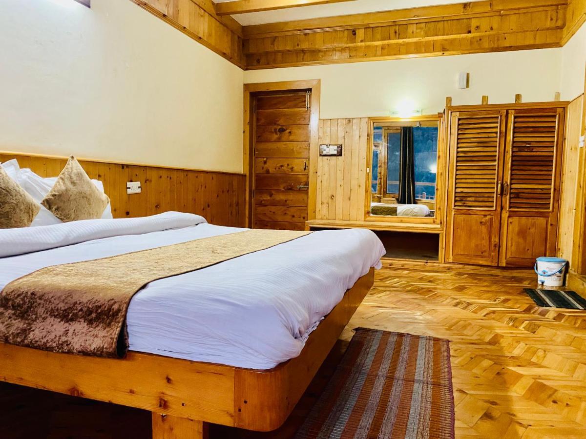 Hotel Valley Of Gods Manāli Extérieur photo