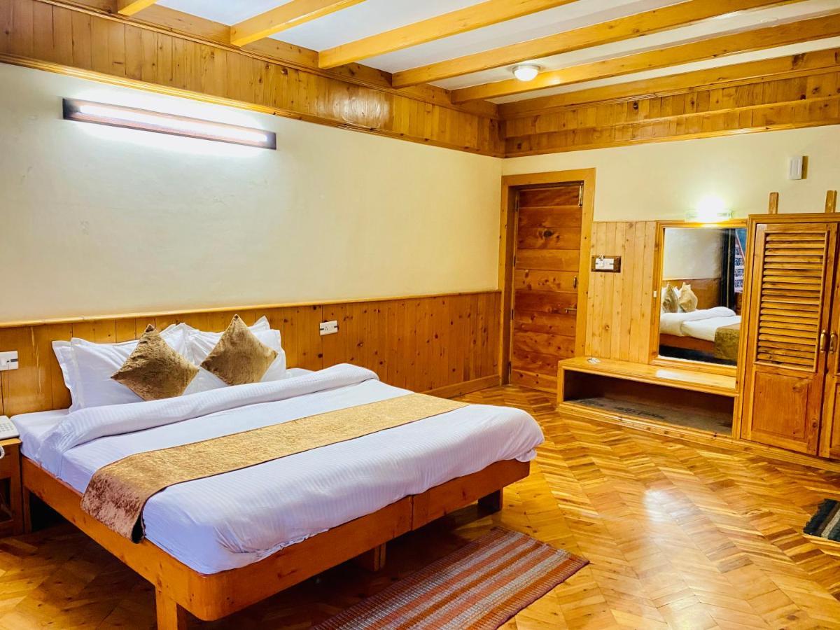Hotel Valley Of Gods Manāli Extérieur photo
