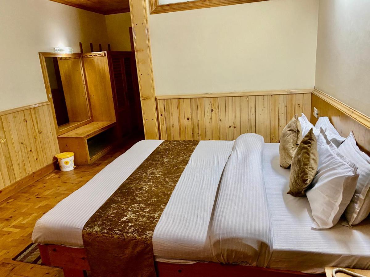 Hotel Valley Of Gods Manāli Extérieur photo