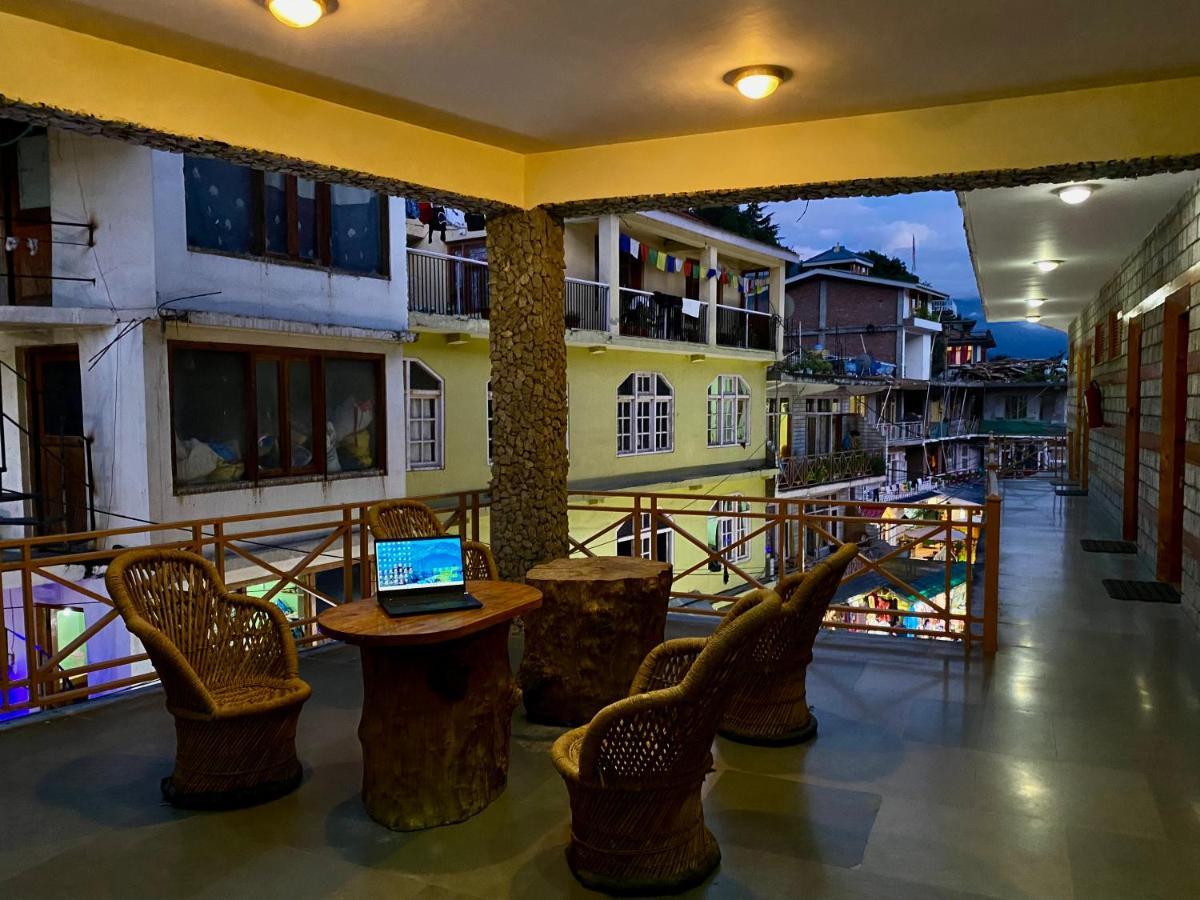 Hotel Valley Of Gods Manāli Extérieur photo